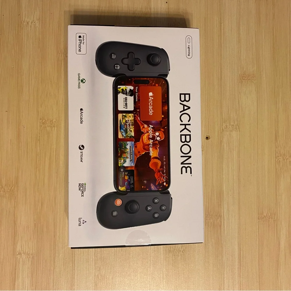 Backbone One Mobile Gaming Controller for iPhone Lightning Black New BB-02-B-R